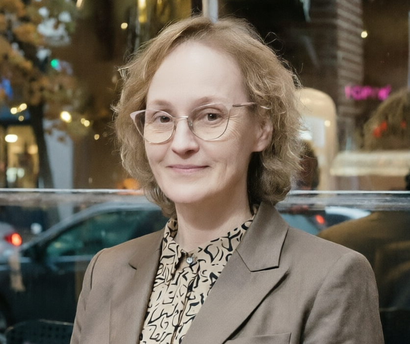 Юлия Эстрина